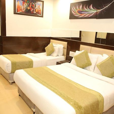 Hotel Shelton New Delhi Extérieur photo