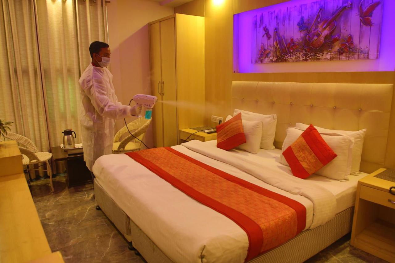 Hotel Shelton New Delhi Extérieur photo