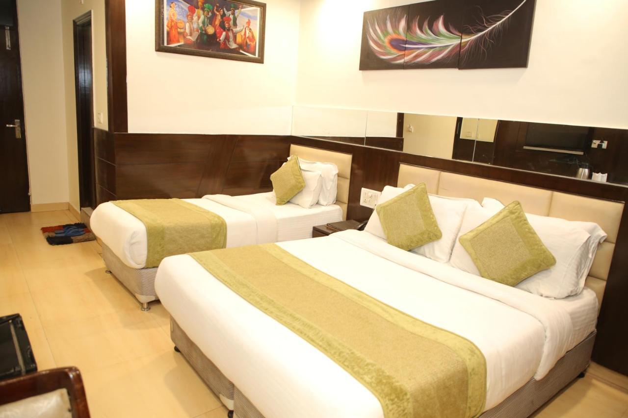 Hotel Shelton New Delhi Extérieur photo