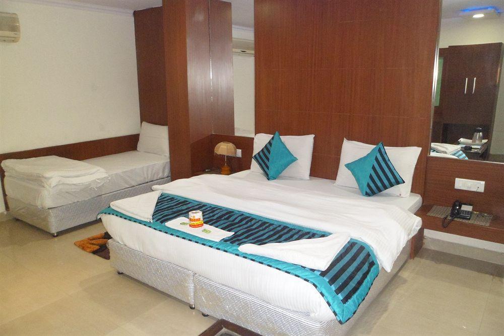 Hotel Shelton New Delhi Extérieur photo