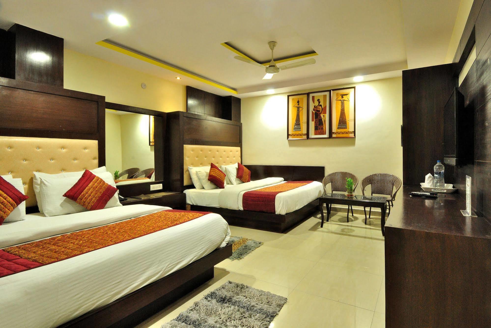 Hotel Shelton New Delhi Extérieur photo